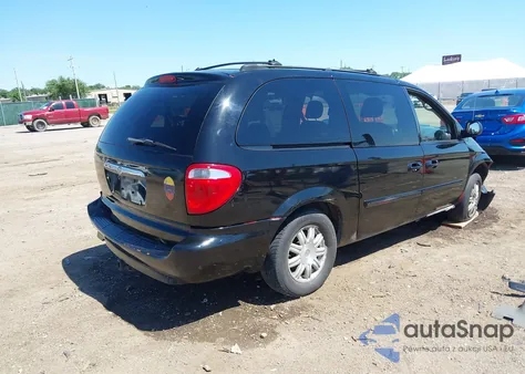 2005 Chrysler Town & Country Touring z USA, uszkodzony, nr VIN 2C4GP54L65R402338
